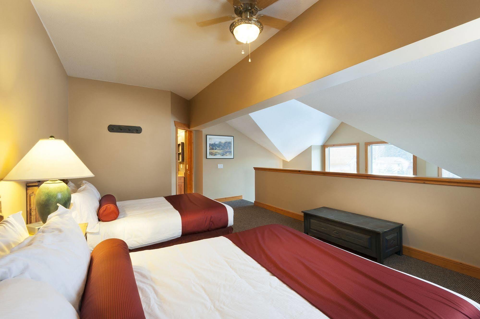 Lizard Creek Lodge Ферни Экстерьер фото